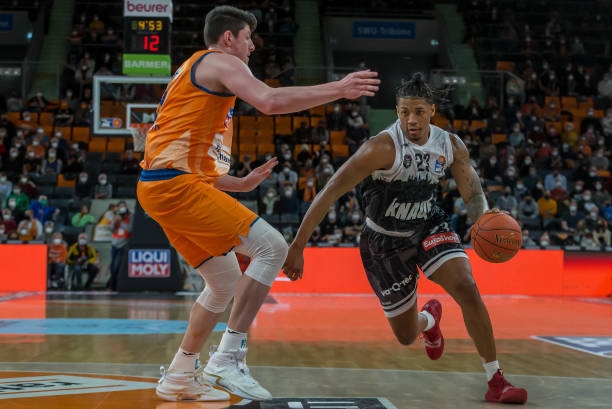 的核心前锋 的核心前锋